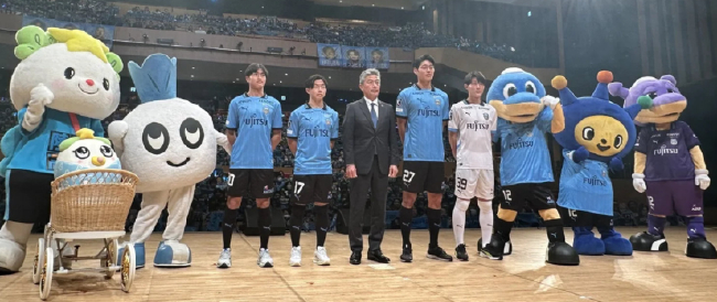 8队换帅+3队重建：2025日职联黑马井喷，神户卫冕迎巨变