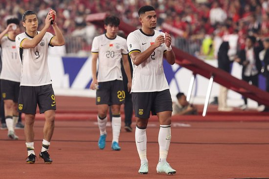0-1负印尼 18强赛提前出局 史上最弱国足谢幕