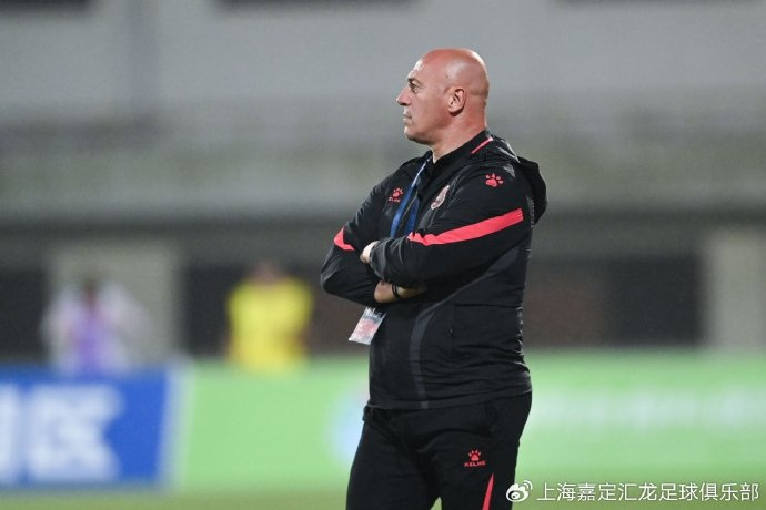中甲三队齐换帅：嘉定汇龙3-0开门红 苏州换萨尔科 红狮垫底自救