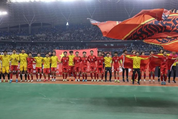 09国少5-2逆转澳洲夺冠 进攻端全面开花仍存后腰缺口 09国少5-2逆转澳洲夺冠 进攻端全面开花仍存后腰缺口