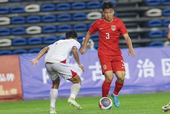 09国少5-2逆转澳洲夺冠 进攻端全面开花仍存后腰缺口 09国少5-2逆转澳洲夺冠 进攻端全面开花仍存后腰缺口