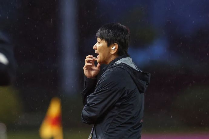 09国少5-2逆转澳洲夺冠 进攻端全面开花仍存后腰缺口 09国少5-2逆转澳洲夺冠 进攻端全面开花仍存后腰缺口
