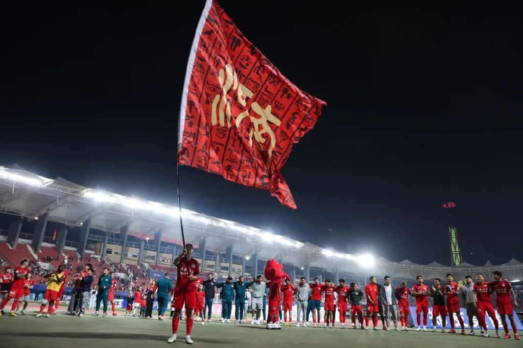 河南3-1逆转海牛取主场首胜 南基一用人迷局与临场纠错