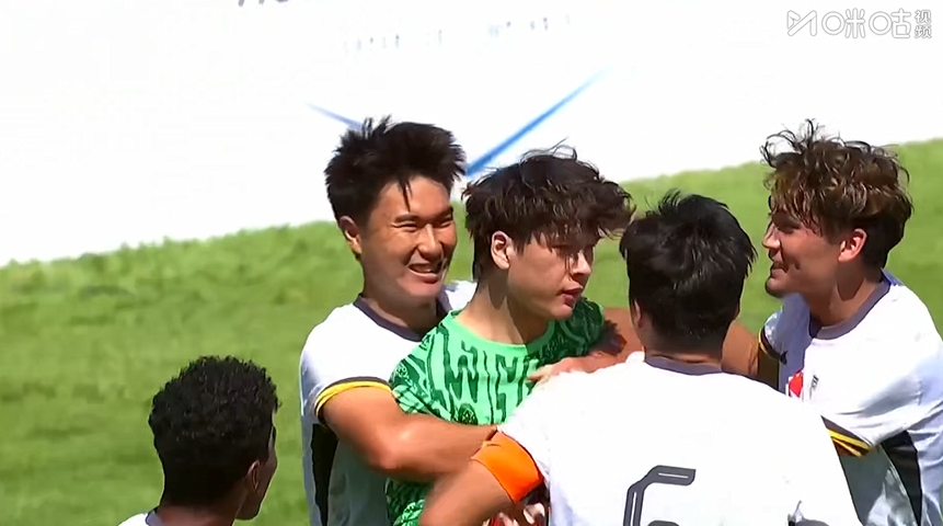 半场零封！依合散扑点+多次关键扑救 U19国足0-0哥伦比亚