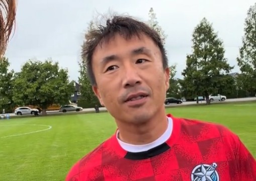 汪嵩温哥华野球视频曝光:王永珀现身北美观战 汪嵩温哥华野球视频曝光:王永珀现身北美观战