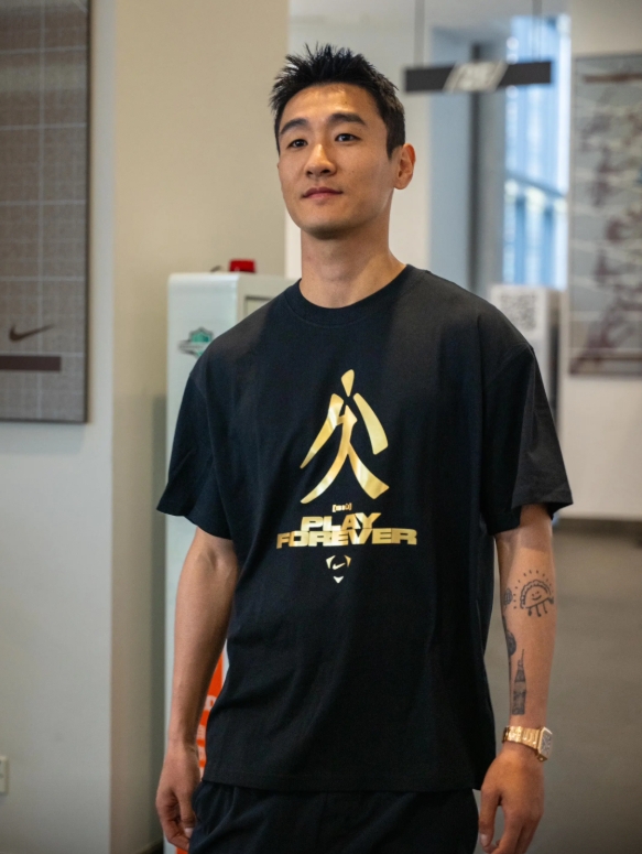 韦世豪社媒力挺C罗:人生偶像配专属汉字,本届世界杯圆梦 韦世豪社媒力挺C罗:人生偶像配专属汉字,本届世界杯圆梦