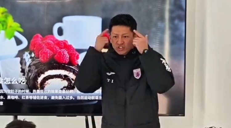 王楚：照搬欧洲青训行不通 培养自主决策能力是核心