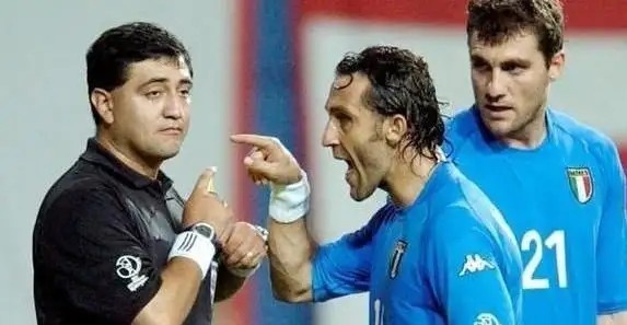 裁判帮到极致仍输球 杨毅:只有02韩国队见过 裁判帮到极致仍输球 杨毅:只有02韩国队见过