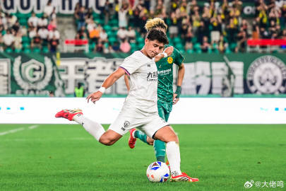 冯轶梵角球头槌 刘宇杰单刀锁胜 贵州贵阳竞技主场2-0完胜广州蒲公英