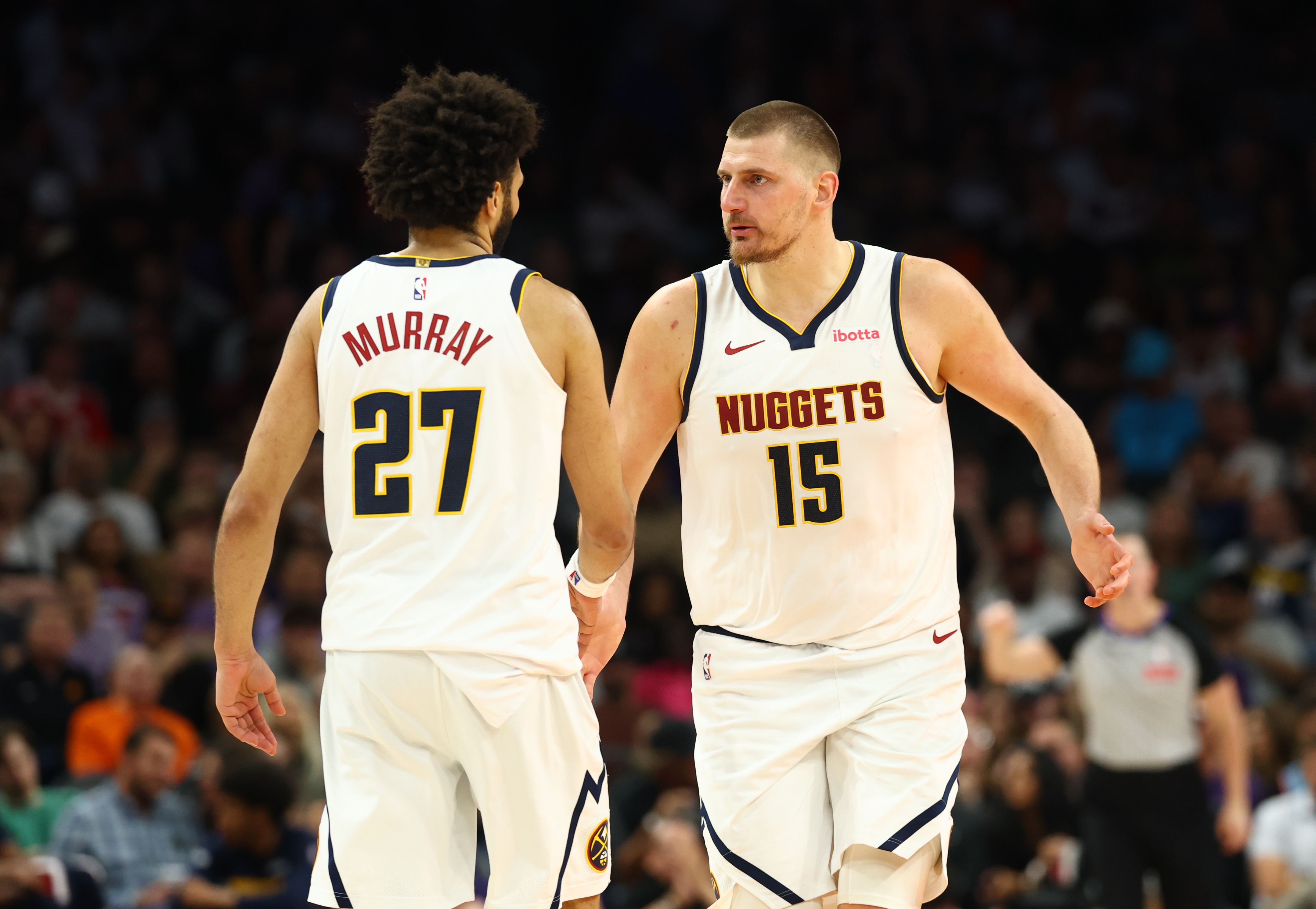 卡约:约基奇穆雷二人转是NBA最难防战术 罚球线区域自动得分 卡约:约基奇穆雷二人转是NBA最难防战术 罚球线区域自动得分