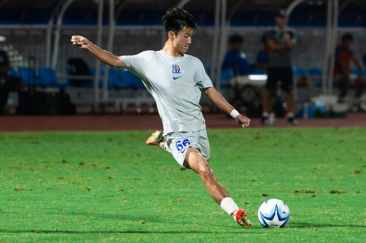 U20中青赛补赛申花3-1新鹏城 张煜黄毅豪破门对手送乌龙 U20中青赛补赛申花3-1新鹏城 张煜黄毅豪破门对手送乌龙