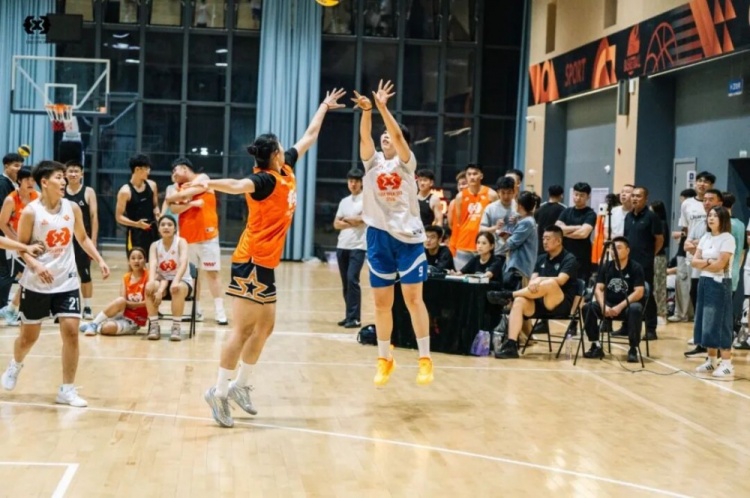 FIBA Open 3×3准格尔旗站战罢 锐芒队20:16力克大个儿联盟夺冠 FIBA Open 3×3准格尔旗站战罢 锐芒队20:16力克大个儿联盟夺冠