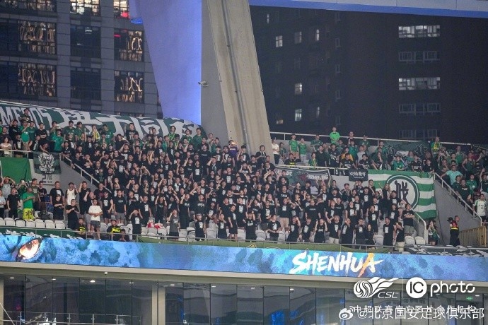 国安客场3-0击败申花 侯森多次神扑三将破门 国安客场3-0击败申花 侯森多次神扑三将破门