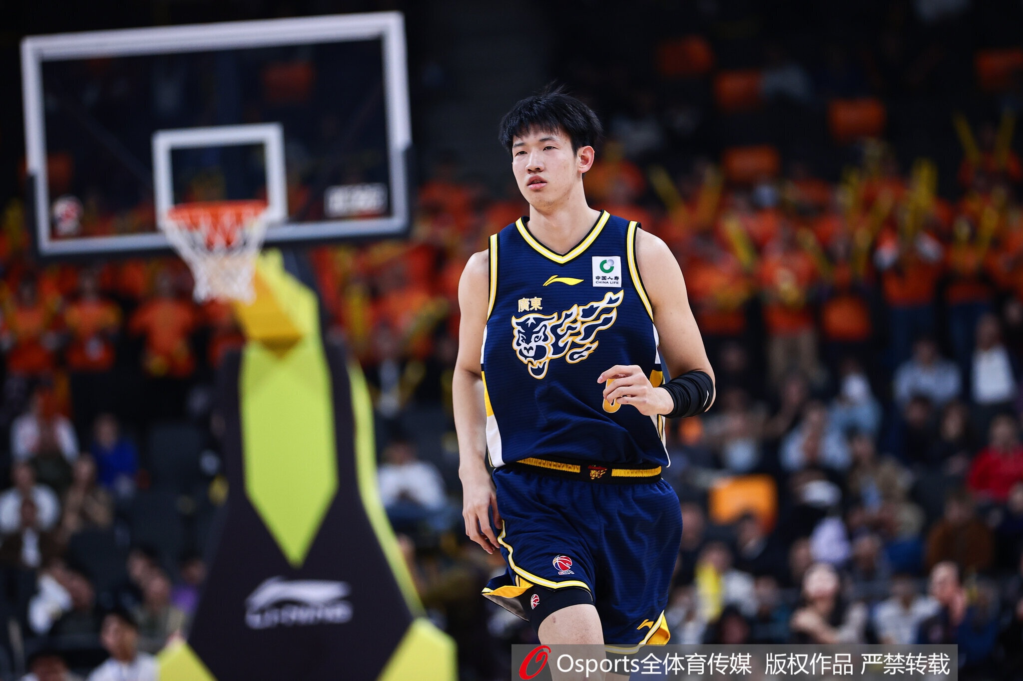 广东新增注册4人:黄明依B类合同续约3年 徐昕目前状态为租借广州
